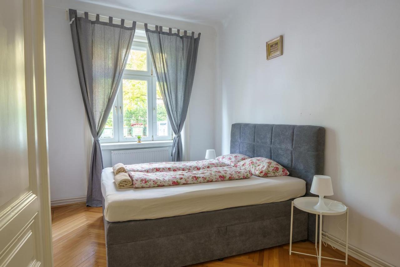 Central Living Apartments - Schoenbrunn Viena Exterior foto