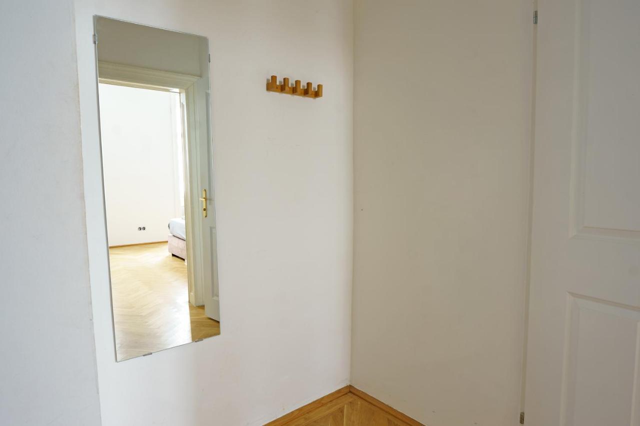 Central Living Apartments - Schoenbrunn Viena Exterior foto
