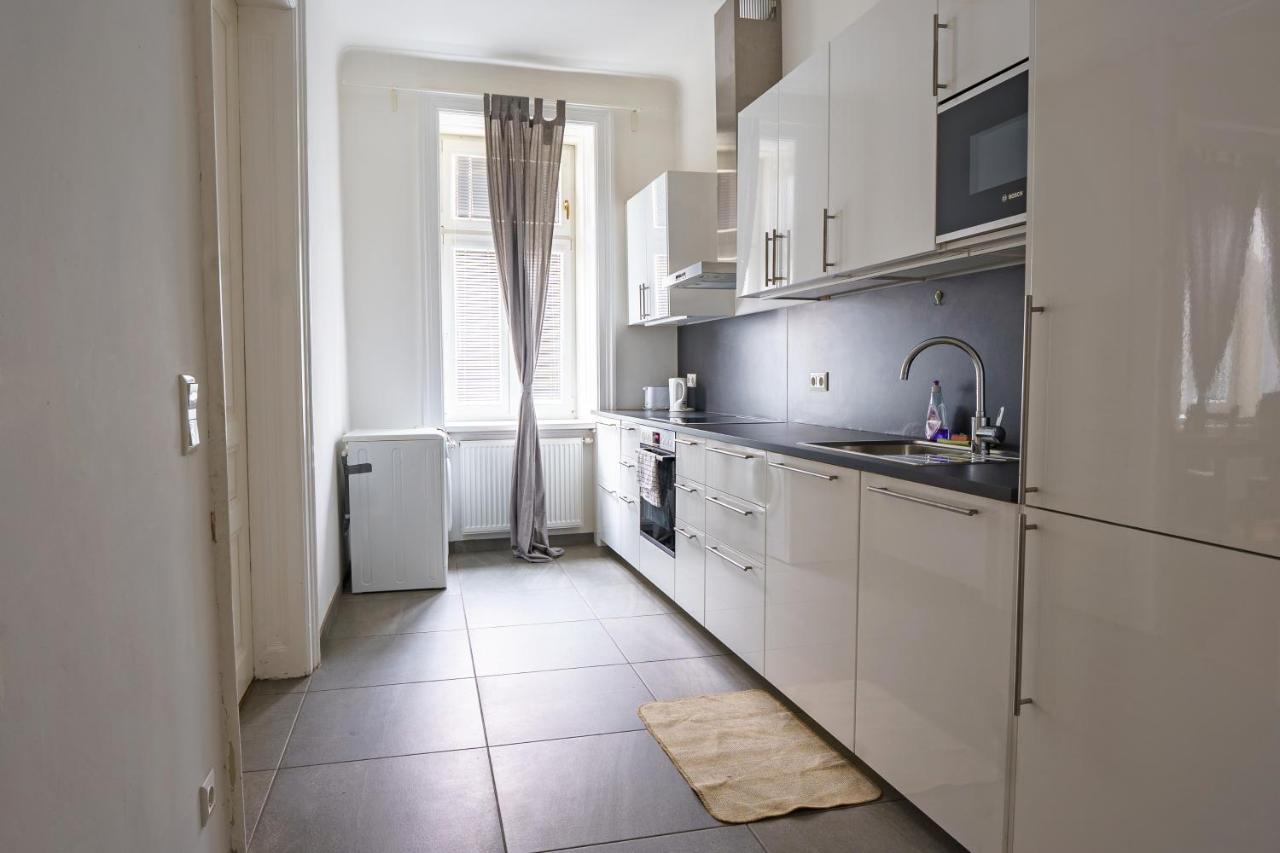 Central Living Apartments - Schoenbrunn Viena Exterior foto